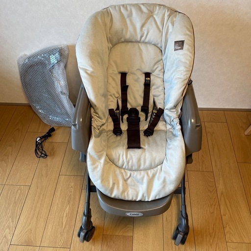 コンビ　ネムリラ　電動ハイローチェア