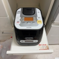 アイリスオーヤマ炊飯器の画像