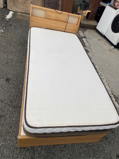 シングルベッド マットレスつき付き