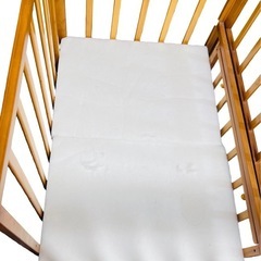 ベビーベッドの画像