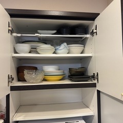 食器棚の画像