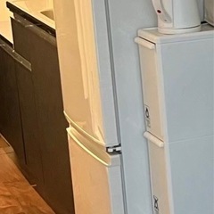 シャープ冷蔵庫137リットルの画像