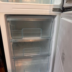 アイリスオーヤマ　冷凍冷蔵庫　　右開き　162Lの画像