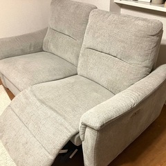 ニトリ　電動リクライニングソファ　の画像