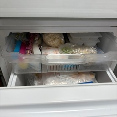 冷蔵庫 白 2021年製の画像