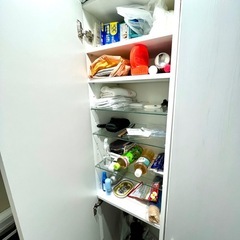 IKEA（イケア） GODMORGON（白い背の高い棚）の画像