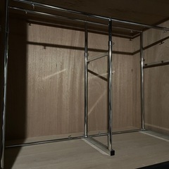 【0円】押入れ伸縮ハンガーラック（一間用）引取募集の画像