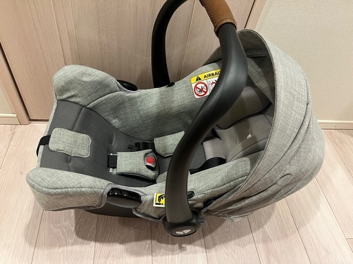 Joie トラベルシステム　　ベビーカー＆チャイルドシート