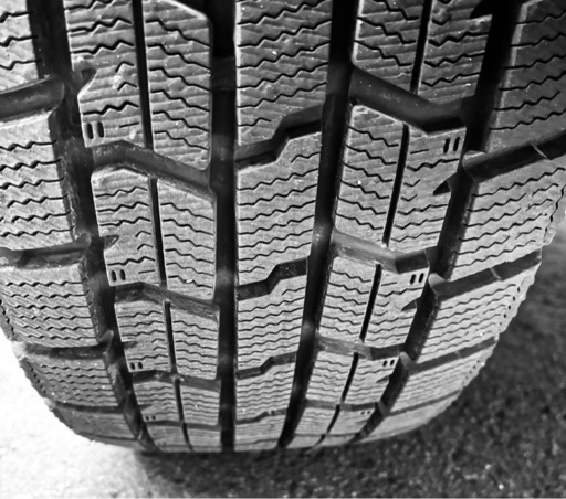 グッドイヤー(GOODYEAR) スタッドレス 185/65R15 88Q ICE NAVI 7 タイヤのみ・ホイールなし