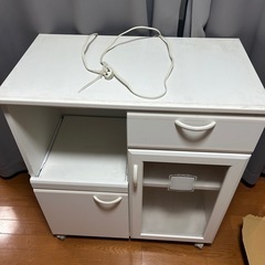 食器棚　レンジ台の画像