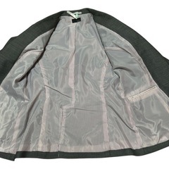 ONLY スカートスーツ　上7号　下9号の画像