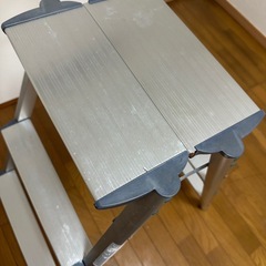 アルミ脚立の画像