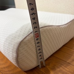 【ニトリ】波型　低反発まくらの画像