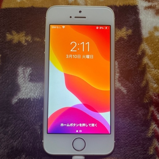 ａｕ　ｉＰｈｏｎｅＳＥ　ＭＬＸＭ２Ｊ／Ａ