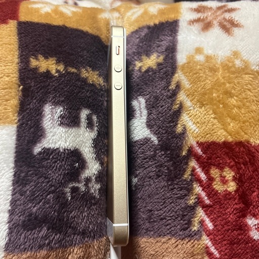 ａｕ　ｉＰｈｏｎｅＳＥ　ＭＬＸＭ２Ｊ／Ａ