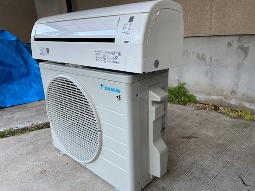 ご購入予定者様決定いたしました。標準取付工事費込み ！ダイキン ルームエアコン 室内機：F25ZTES-W 2022年製 主に8畳用