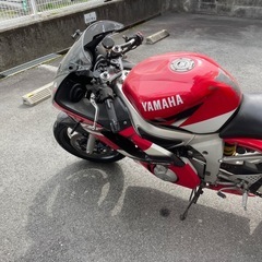 事故車yzf r6 2001年式の画像