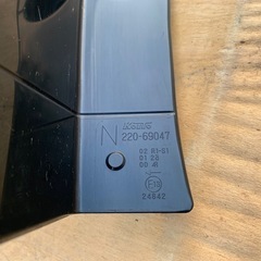 トヨタ ルーミー テールランプ テールライト 左側 助手席側 L 左 KOITO 220-69047 LEDの画像