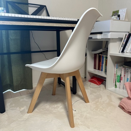テーブルと椅子セット