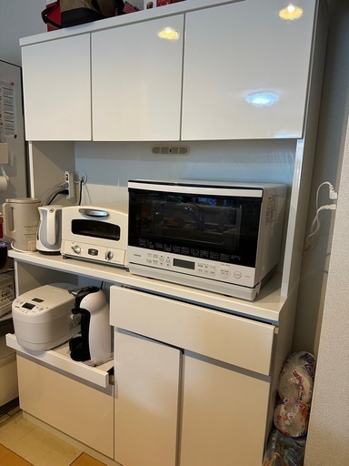 取引決定しました。
食器棚