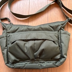 【希少!】UNIQLO ショルダーバッグの画像