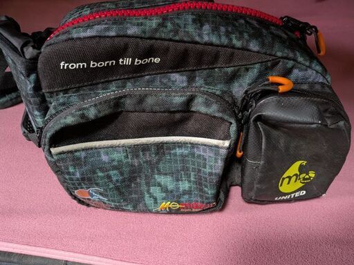 マズメ　ウエストバッグ　中古　釣り