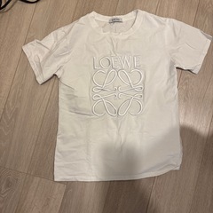 3/15まで　ノーブランド　Tシャツ　Mの画像