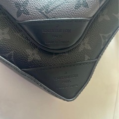 LOUIS VUITTONトリオメッセンジャーバッグの画像