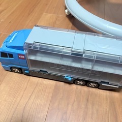トミカ 収納トラックの画像