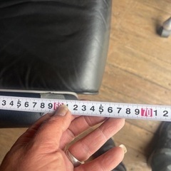 アームレスト付きチェア2個セットの画像