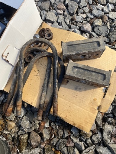 ハイエース　1.5インチダウンブロック玄武