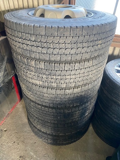 225/80R17.5 トラック用タイヤ・アルミホイールセット　6本