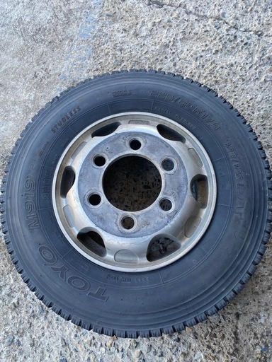 225/80R17.5 トラック用タイヤ・アルミホイールセット　6本