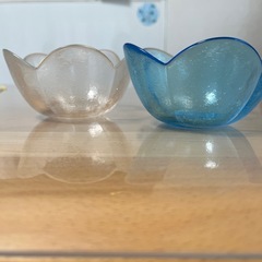 花柄　食器の画像