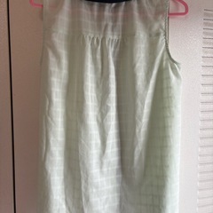 ジエンポリウム ノースリーブシャツ Mの画像