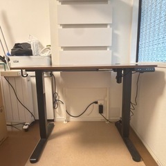 【早もの勝ち】　電動 昇降式デスクの画像