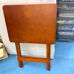 折り畳みテーブル　サイドテーブルの画像