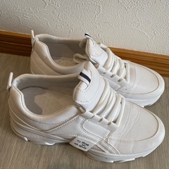 スニーカーの画像
