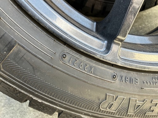 GOOD YEAR　205/55r16 スタッドレス　ホイール付き4本2021年製