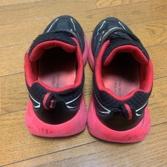 【中古】瞬足スニーカー　21cmの画像
