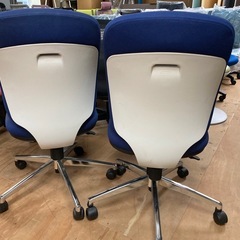 プラス プリセアチェア オフィスチェア 中古の画像