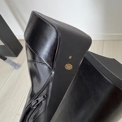 新品　厚底ブーツの画像