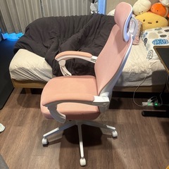 ゲーミングチェアの画像