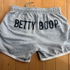 ベティ ショートパンツ L  刺繍の画像