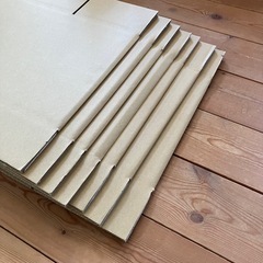 80サイズ　ダンボール　未使用保管品　発送用資材の画像