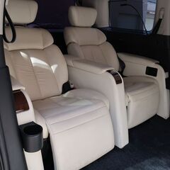 検査9年7月VIP 4人乗 パワーシートPKG ホワイトレザー/サンルーフ/HDDナビ/地デジ/アラウンドビュー/両側パワスラ/パワーバックドア/読書灯の画像