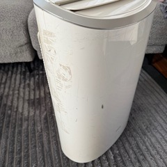 東芝 除湿機 衣類乾燥機の画像