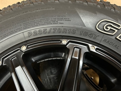 決まりました　人気のタイヤホイール4本セット 235/70r16 