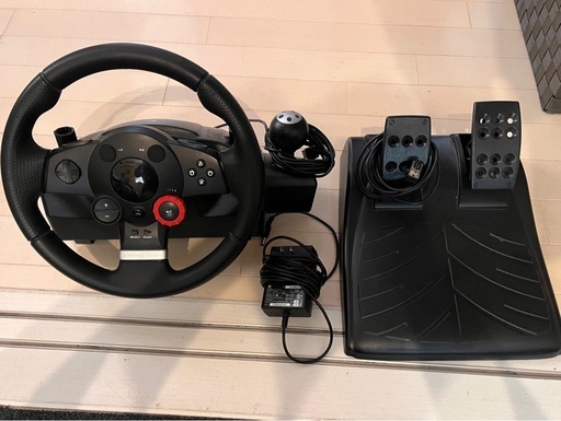 完売しました　
Logicool Driving Force GT ハンコン   PS3 完動品