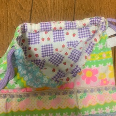 【新品未使用】カラフル花柄給食袋　ネオンカラー　レトロの画像